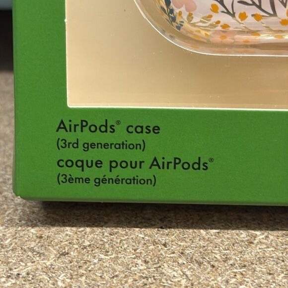 Kate Spade Air Pod Case Third Generation - Picture 6 of 7